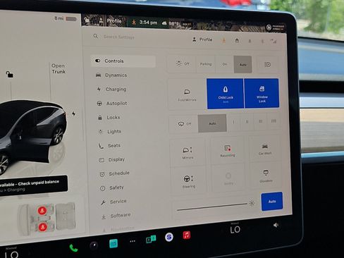 Used 2022 Tesla Model Y Long Range AWD/4WD image 23