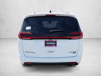New 2027 Chrysler Pacifica Limited AWD/4WD video 3