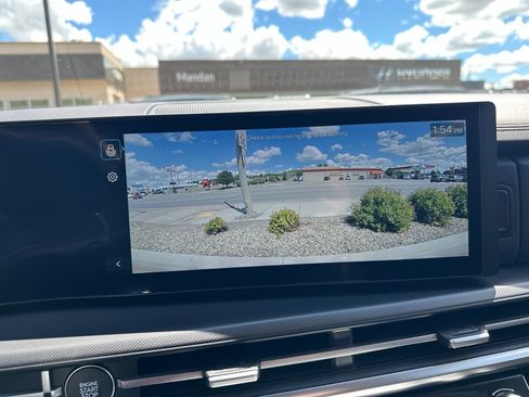 Used 2025 Hyundai Santa Fe SE AWD/4WD image 63