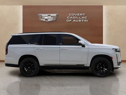 Used 2023 Cadillac Escalade Sport w/ LPO, ONYX Package AWD/4WD image 5