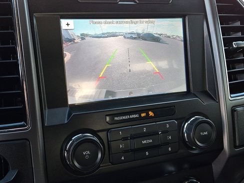 Certified 2019 Ford F150 XLT w/ Equipment Group 302A Luxury image 20