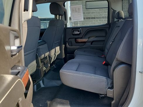 Used 2018 GMC Sierra 2500 SLE w/ SLE Fleet Convenience Package AWD/4WD image 12