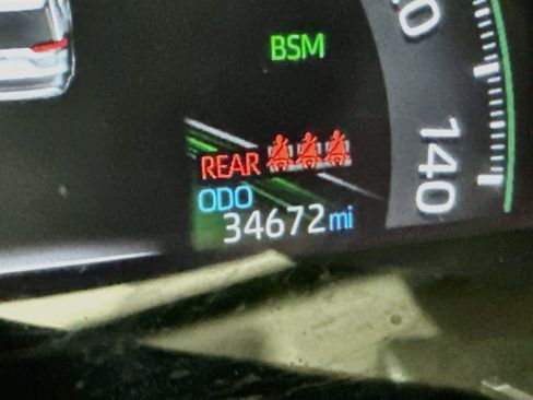 Used 2023 Toyota RAV4 XLE AWD/4WD image 19