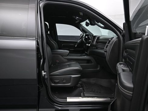 Used 2022 RAM 2500 Limited AWD/4WD image 27