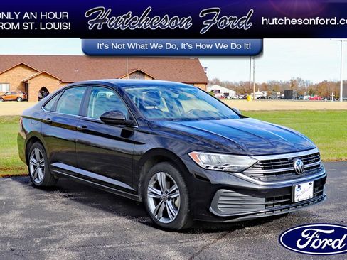 Used 2024 Volkswagen Jetta SE image 1