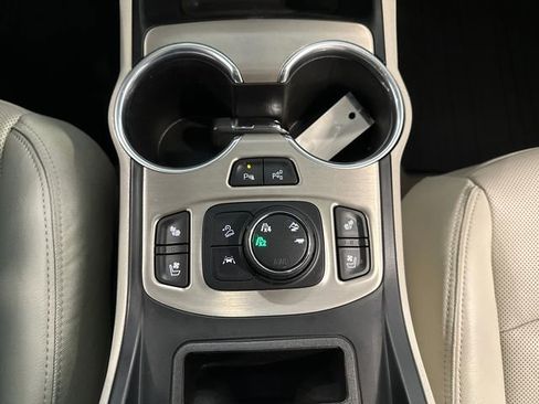 Used 2020 GMC Terrain Denali w/ Denali Premium Package image 25