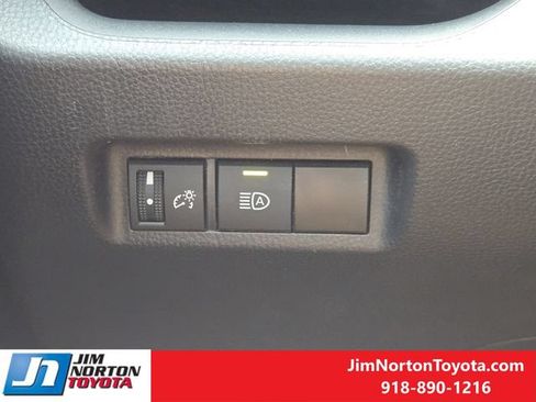 Used 2024 Toyota RAV4 LE AWD/4WD image 22