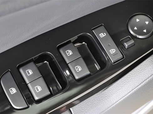 Used 2024 Kia Sportage X-Line w/ X-Line Premium Package image 17