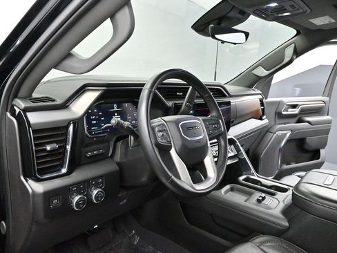 Used 2024 GMC Sierra 3500 Denali w/ Denali Reserve Package AWD/4WD image 13