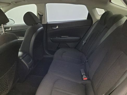 Used 2019 Kia Optima LX FWD image 18
