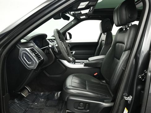 Used 2020 Land Rover Range Rover Sport HST image 12
