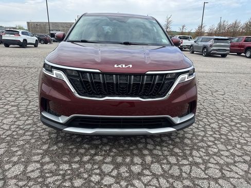 Used 2024 Kia Carnival LX FWD image 9