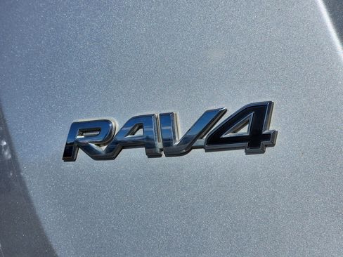 Used 2016 Toyota RAV4 XLE image 13