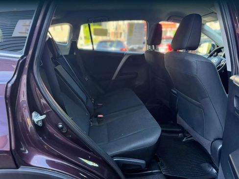 Used 2018 Toyota RAV4 LE w/ All Weather Liner Package AWD/4WD image 27
