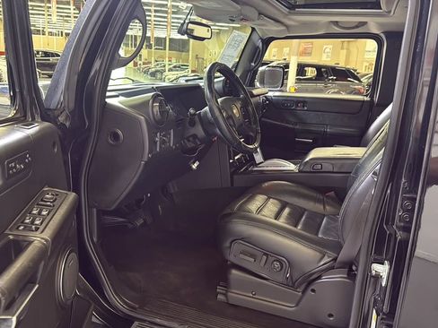 Used 2005 HUMMER H2 w/ Preferred Equipment Group image 11