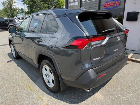 Used 2019 Toyota RAV4 XLE w/ Convenience Package AWD/4WD image 2