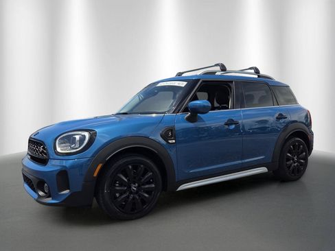Used 2024 MINI Cooper Countryman S w/ Premium Package FWD image 3