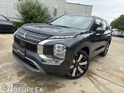 New 2025 Mitsubishi Outlander SE