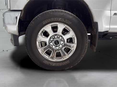 Used 2019 Ford F350 Lariat w/ Chrome Package AWD/4WD image 27