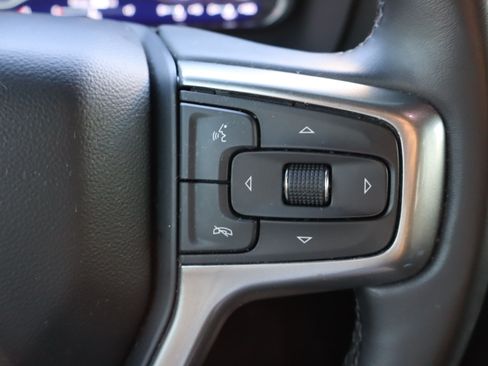 Used 2023 Chevrolet Suburban Premier RWD image 23