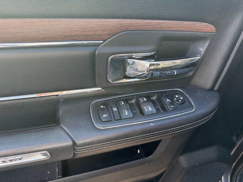 Used 2017 RAM 1500 Laramie w/ Convenience Group AWD/4WD image 21