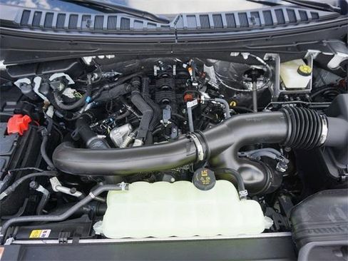 New 2024 Ford Expedition Max XLT image 10