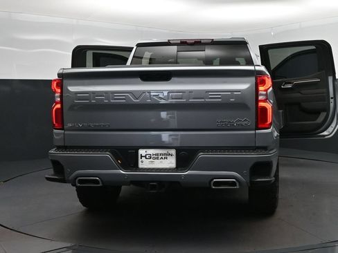 Used 2025 Chevrolet Silverado 1500 High Country w/ Technology Package AWD/4WD image 52