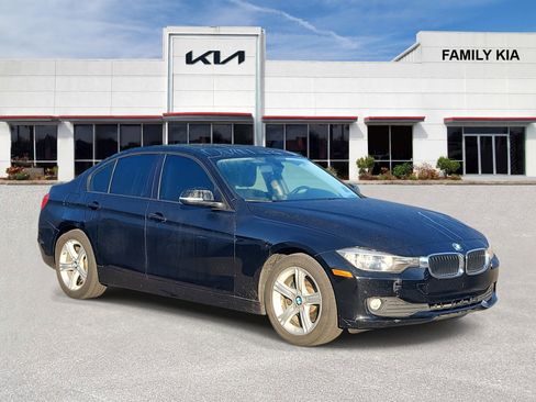 Used 2014 BMW 320i Sedan image 1