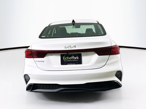 Used 2024 Kia Forte LXS image 7