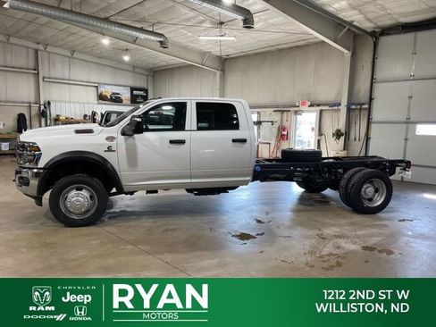 New 2026 RAM 5500 Tradesman w/ Chrome Appearance Group AWD/4WD image 5