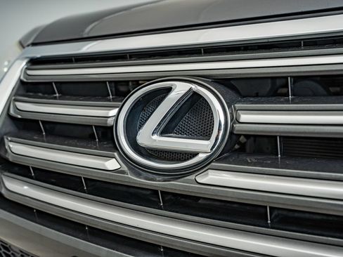 Used 2016 Lexus GX 460 w/ Premium Package AWD/4WD image 12