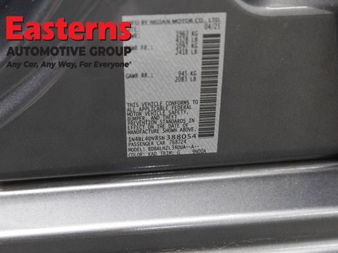 Used 2025 Nissan Altima 2.5 SV FWD image 35