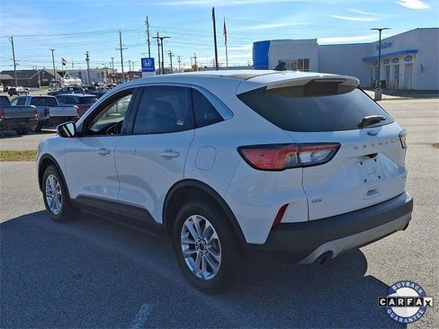 Used 2020 Ford Escape SE image 9