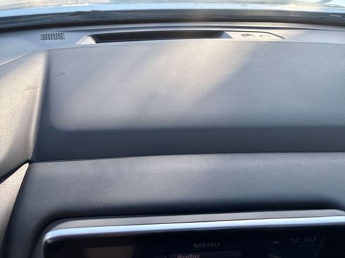 Used 2025 Nissan Rogue SV image 17