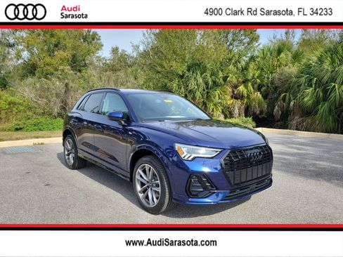 Used 2025 Audi Q3 2.0T Premium w/ Convenience Package image 1