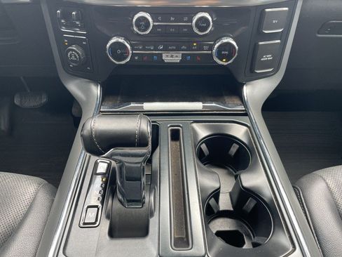 Used 2022 Ford F150 Lariat w/ Equipment Group 502A High AWD/4WD image 22