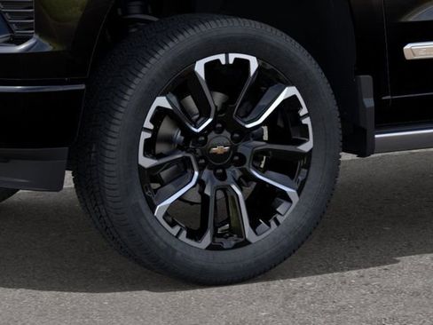 New 2026 Chevrolet Silverado 1500 High Country image 9