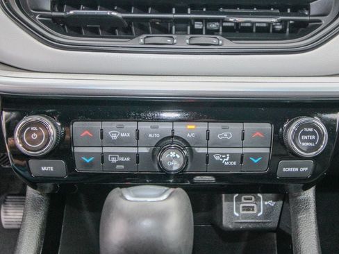 Used 2025 Jeep Compass Limited AWD/4WD image 26