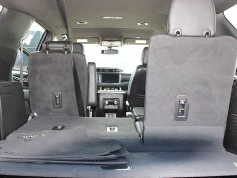 Used 2022 GMC Yukon Denali AWD/4WD image 47