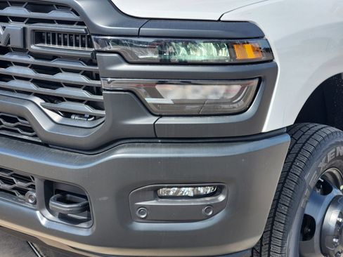 New 2026 RAM 3500 Tradesman AWD/4WD image 9