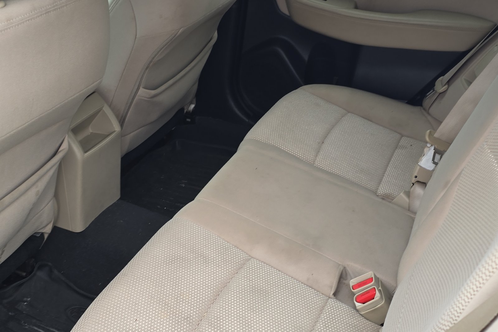 Used 2017 Subaru Outback 2.5i Premium AWD/4WD image 8