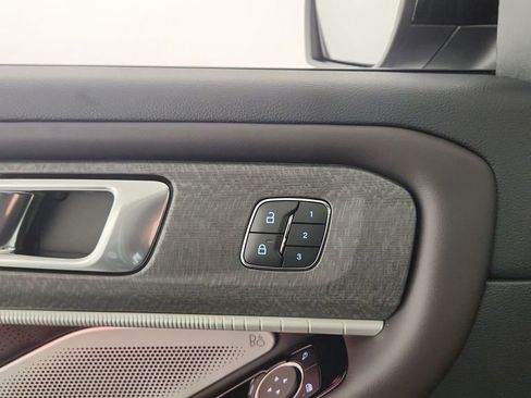 New 2026 Ford Explorer Platinum image 27