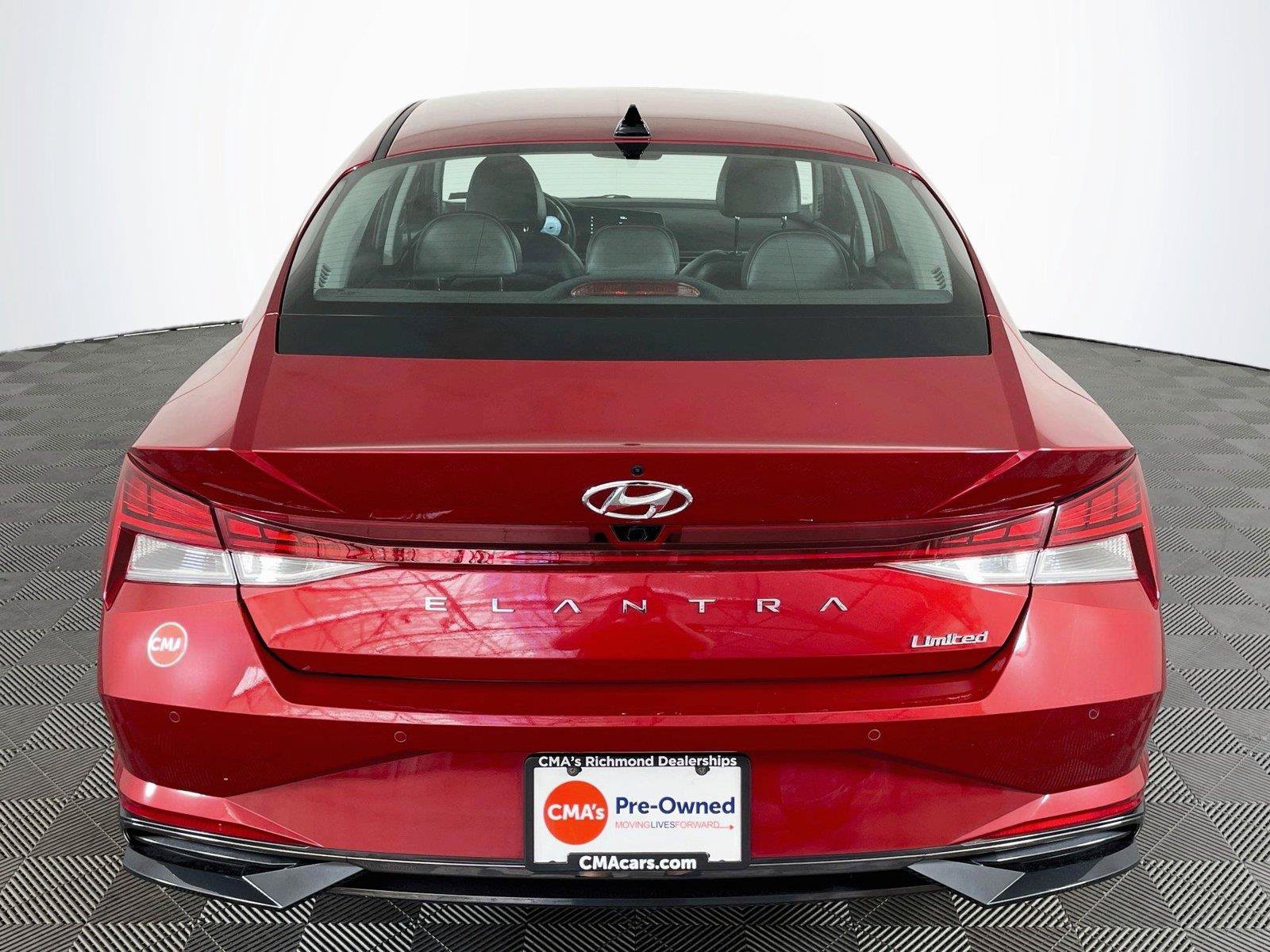 Used 2023 Hyundai Elantra Limited FWD image 7