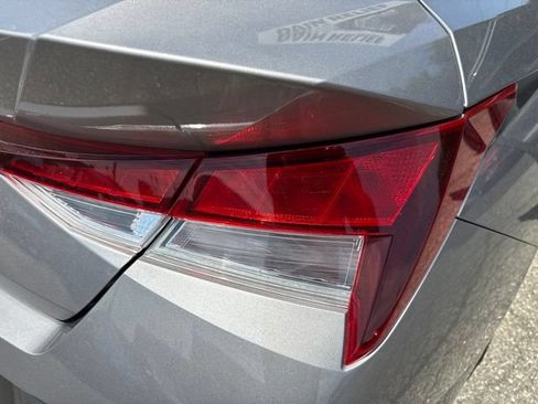 Used 2024 Hyundai Elantra SEL FWD image 31