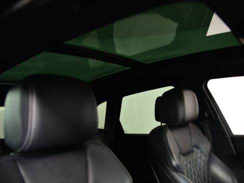 Used 2018 Audi SQ5 Prestige w/ Prestige Package image 12