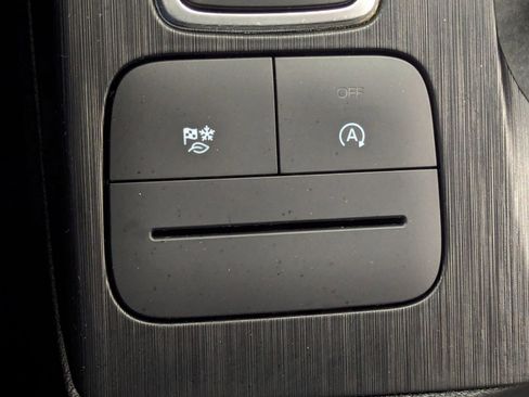 Used 2023 Ford Escape Active image 28