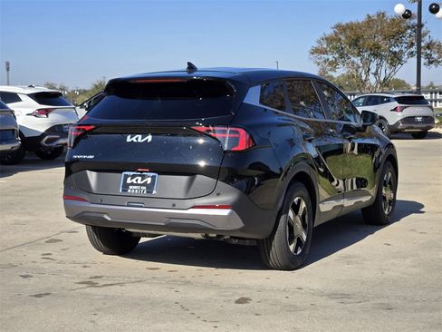 New 2026 Kia Sportage LX image 4