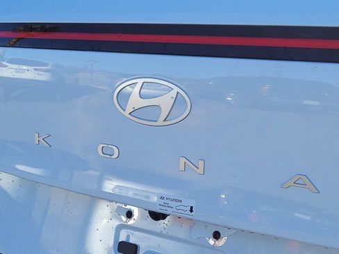 New 2026 Hyundai Kona Limited FWD image 6