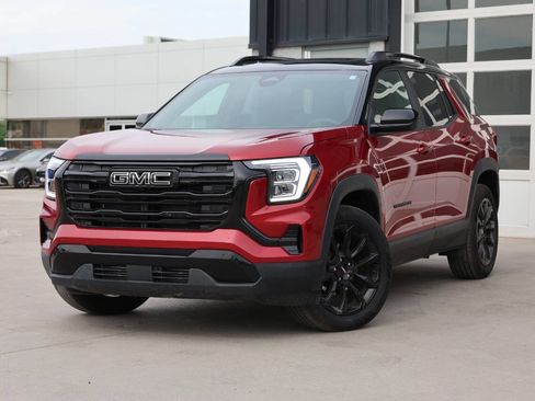 Used 2026 GMC Terrain Elevation w/ Elevation Premium Package AWD/4WD image 3