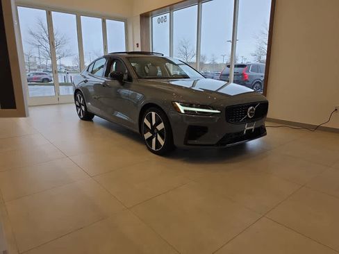 Used 2024 Volvo S60 T8 Plus w/ Climate Package AWD/4WD image 3